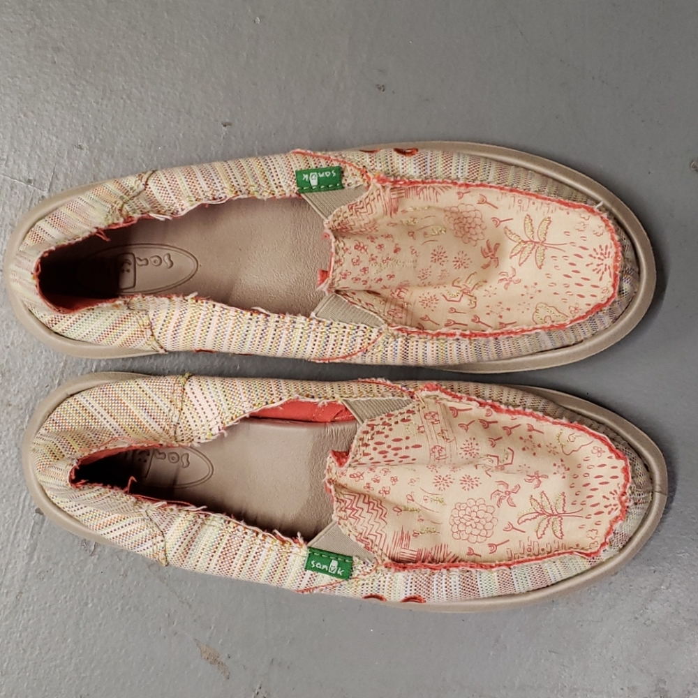 Sanuk Slip on